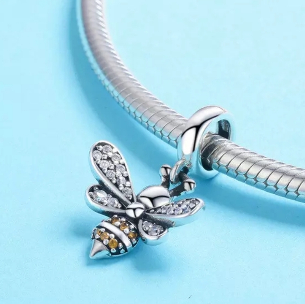925 Sterling Silver Bee Charm Pendant Cubic Zircon - Picture 6 of 9